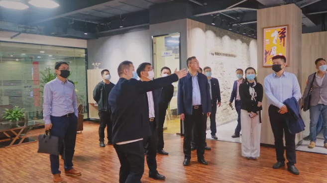 热烈欢迎!芙蓉区领导一行莅临优米体育中心考察调研——HiShop