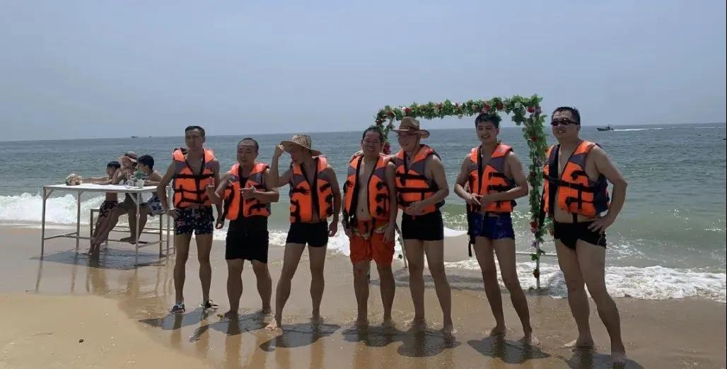 激情盛夏，和私有云的小伙伴们一起乘风破浪！——优米体育中心
